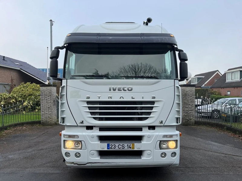 Iveco Stralis 440.48 MANUAL ZF GEARBOX CLEAN CONDITION - Tracteur routier: photos 2 Iveco Stralis 440.48 MANUAL ZF GEARBOX CLEAN CONDITION - Tracteur routier: photos 2