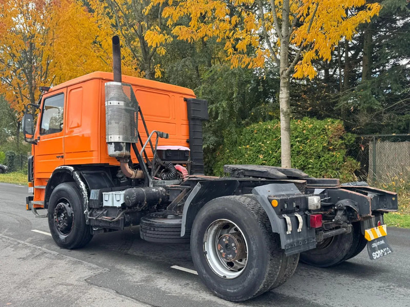 Scania P113-320 BIG AXLE FULL STEEL SPRING MANUAL GEARBOX - Tracteur routier: photos 3 Scania P113-320 BIG AXLE FULL STEEL SPRING MANUAL GEARBOX - Tracteur routier: photos 3