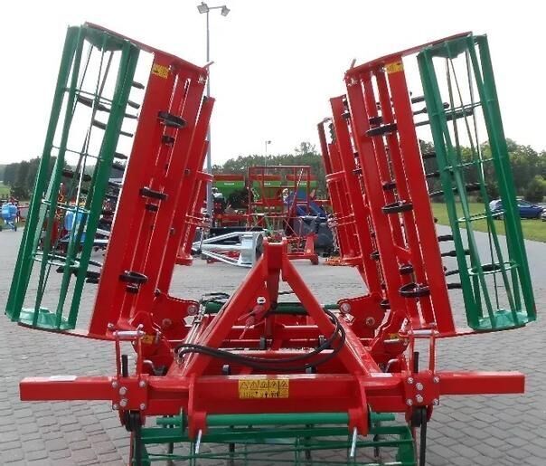 AGRO-MASZ Agregado de cultivo Agro-Masz 4.2 m - Bineuse: photos 1 AGRO-MASZ Agregado de cultivo Agro-Masz 4.2 m - Bineuse: photos 1