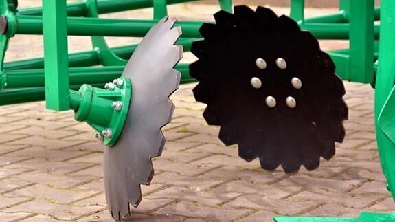 AGRO-MASZ Agregat podorywkowy Gruber 2,6 / CULTIVADOR DE RASTROJO GRUBER 2 - Bineuse: photos 3 AGRO-MASZ Agregat podorywkowy Gruber 2,6 / CULTIVADOR DE RASTROJO GRUBER 2 - Bineuse: photos 3