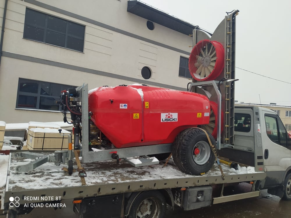 Lisicki Opryskiwacz sadowniczy / Orchard sprayer - Pulvérisateur traîné: photos 2 Lisicki Opryskiwacz sadowniczy / Orchard sprayer - Pulvérisateur traîné: photos 2