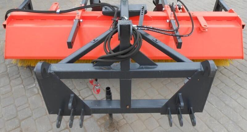 Brosse pour Balayeuse de voirie neuf METAL-TECHNIK Zamiatarka 1,6/Sweeper: photos 7 Brosse pour Balayeuse de voirie neuf METAL-TECHNIK Zamiatarka 1,6/Sweeper: photos 7