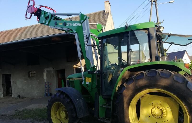 Metal-Technik Ładowacz czołowy do John Deere MT-03 - Chargeur frontal pour tracteur pour Tracteur agricole: photos 1 Metal-Technik Ładowacz czołowy do John Deere MT-03 - Chargeur frontal pour tracteur pour Tracteur agricole: photos 1