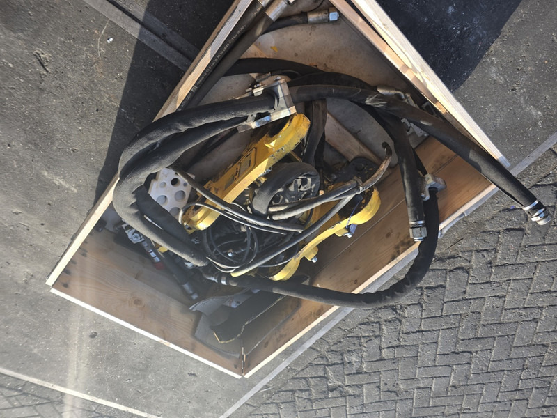 Liebherr likufix sw33 likufix sw 33 schnelwechsler - Attache rapide pour Engins de chantier: photos 5 Liebherr likufix sw33 likufix sw 33 schnelwechsler - Attache rapide pour Engins de chantier: photos 5