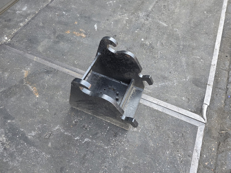 Kopplaat cw10 adaptor plate cw10 - Attache rapide pour Engins de chantier: photos 2 Kopplaat cw10 adaptor plate cw10 - Attache rapide pour Engins de chantier: photos 2
