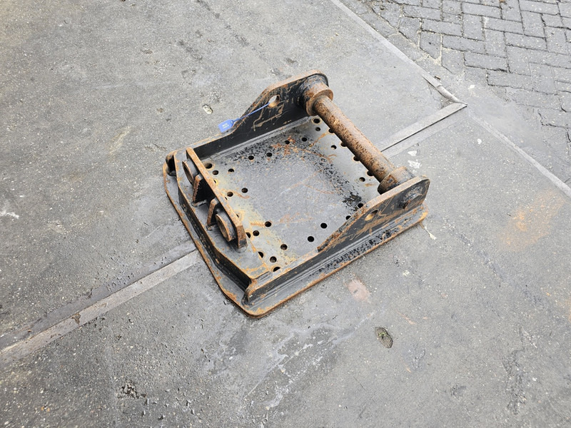 Kopplaat lehnhof cat patroon hammer plate lehnhof cat verachtert - Attache rapide pour Engins de chantier: photos 4 Kopplaat lehnhof cat patroon hammer plate lehnhof cat verachtert - Attache rapide pour Engins de chantier: photos 4