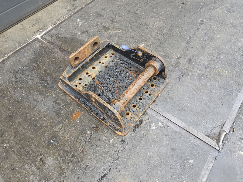 Kopplaat lehnhof cat patroon hammer plate lehnhof cat verachtert - Attache rapide pour Engins de chantier: photos 1 Kopplaat lehnhof cat patroon hammer plate lehnhof cat verachtert - Attache rapide pour Engins de chantier: photos 1