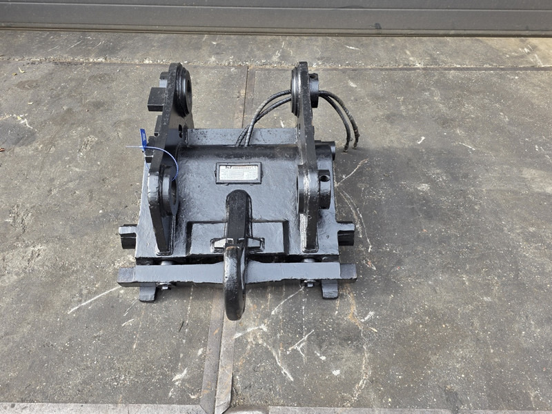 Snelwissel cw45 coupler verachtert coupler cw45 verachtert - Attache rapide pour Engins de chantier: photos 1 Snelwissel cw45 coupler verachtert coupler cw45 verachtert - Attache rapide pour Engins de chantier: photos 1