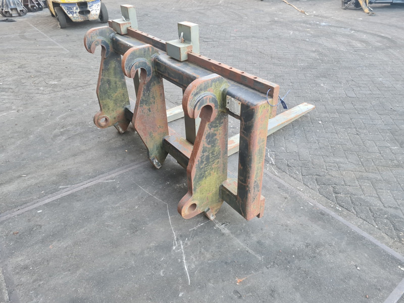 Vorkenbord volvo pallet tines volvo l - Fourches pour Engins de chantier: photos 4 Vorkenbord volvo pallet tines volvo l - Fourches pour Engins de chantier: photos 4