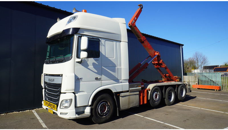 DAF XF460 8X2 HOOKARM SYSTEM TRUCK - Camion ampliroll: photos 2 DAF XF460 8X2 HOOKARM SYSTEM TRUCK - Camion ampliroll: photos 2
