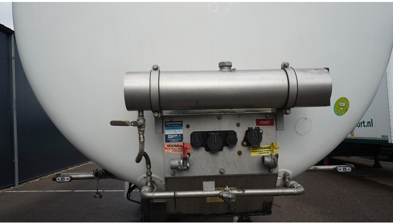 Indox 3 AXLE ADR CHEMICAL AD-BLUE TANK TRAILER 35.115LTR - Semi-remorque citerne: photos 5 Indox 3 AXLE ADR CHEMICAL AD-BLUE TANK TRAILER 35.115LTR - Semi-remorque citerne: photos 5