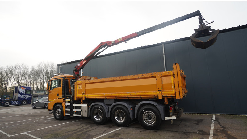 MAN TGS 35.440 8X4 2 SIDE TIPPER WITH HMF Z 1943 CRANE 415.000KM - Camion grue: photos 4 MAN TGS 35.440 8X4 2 SIDE TIPPER WITH HMF Z 1943 CRANE 415.000KM - Camion grue: photos 4