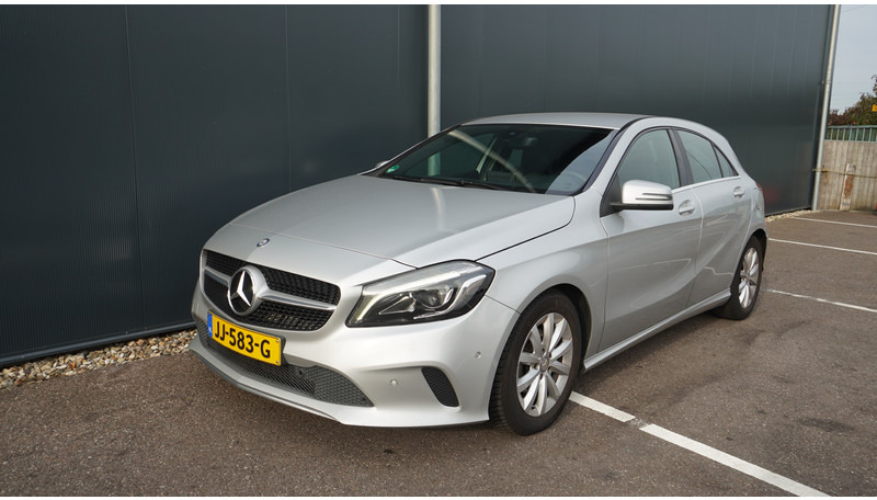 Mercedes-Benz A180d EURO6 - Minibus, Transport de personnes: photos 2 Mercedes-Benz A180d EURO6 - Minibus, Transport de personnes: photos 2