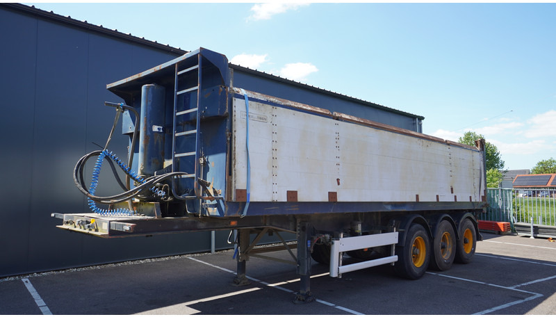 Renders 3 AXLE TIPPER TRAILER - Semi-remorque benne: photos 2 Renders 3 AXLE TIPPER TRAILER - Semi-remorque benne: photos 2