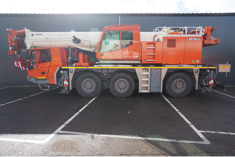 Tadano-Faun ATF60G-3 6X6X6 WITH JIB - Camion grue: photos 1 Tadano-Faun ATF60G-3 6X6X6 WITH JIB - Camion grue: photos 1