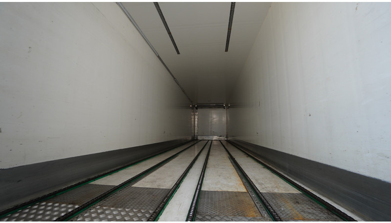 Van Eck 2 AXLE FRIGO CHAIN SYSTEM FLOOR TRAILER - Semi-remorque frigorifique: photos 4 Van Eck 2 AXLE FRIGO CHAIN SYSTEM FLOOR TRAILER - Semi-remorque frigorifique: photos 4