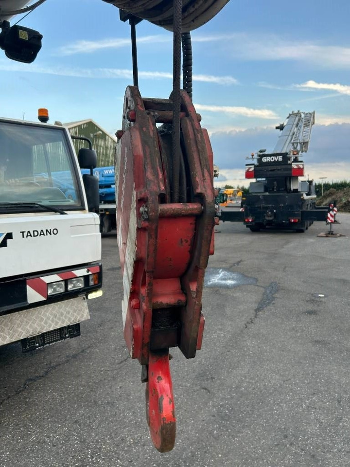 Tadano ATF 70 G-4 - Grue tout-terrain: photos 3 Tadano ATF 70 G-4 - Grue tout-terrain: photos 3