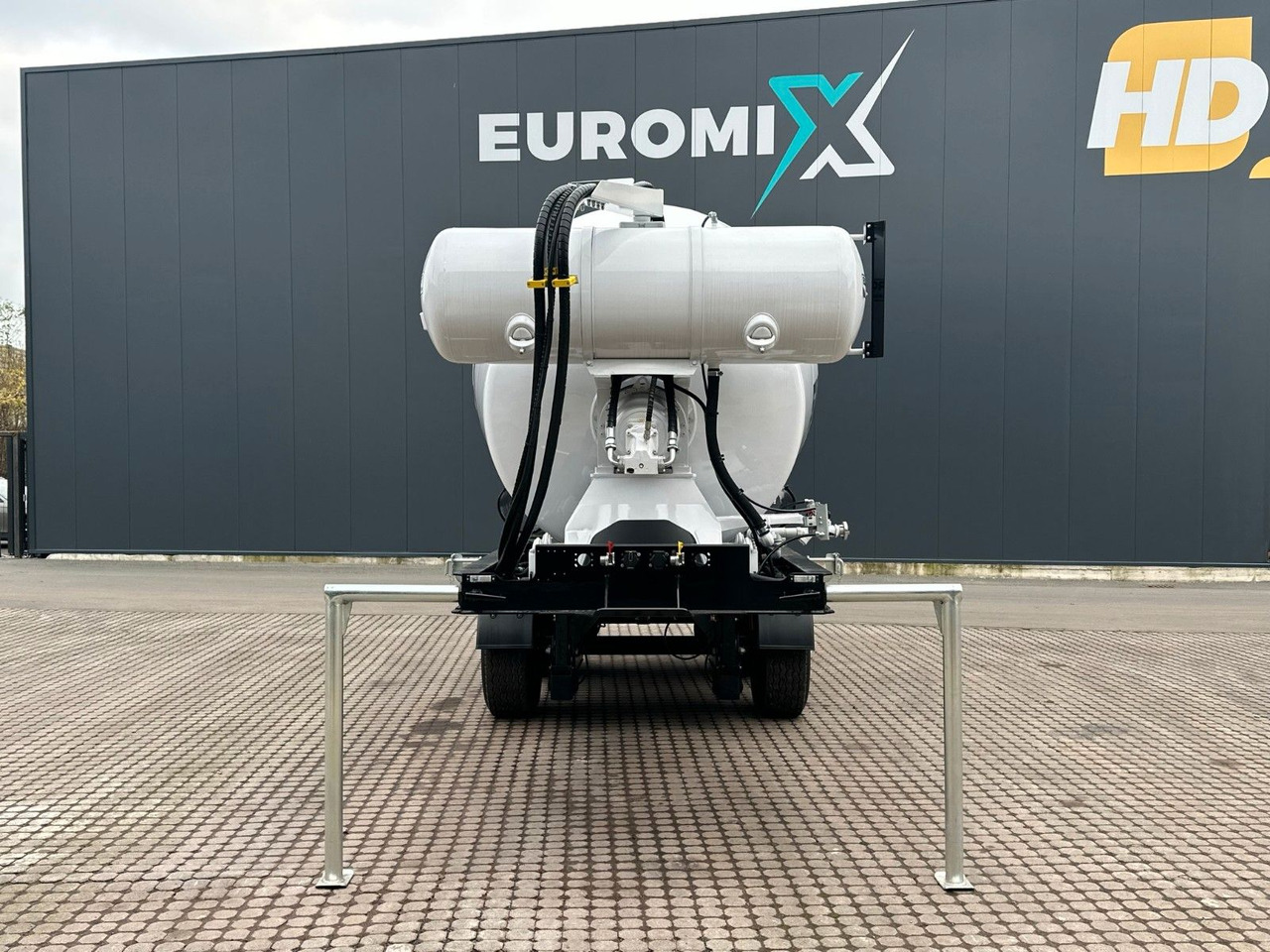 EUROMIX MTP - 10m³ Betonmischer-Auflieger - Camion malaxeur: photos 3 EUROMIX MTP - 10m³ Betonmischer-Auflieger - Camion malaxeur: photos 3
