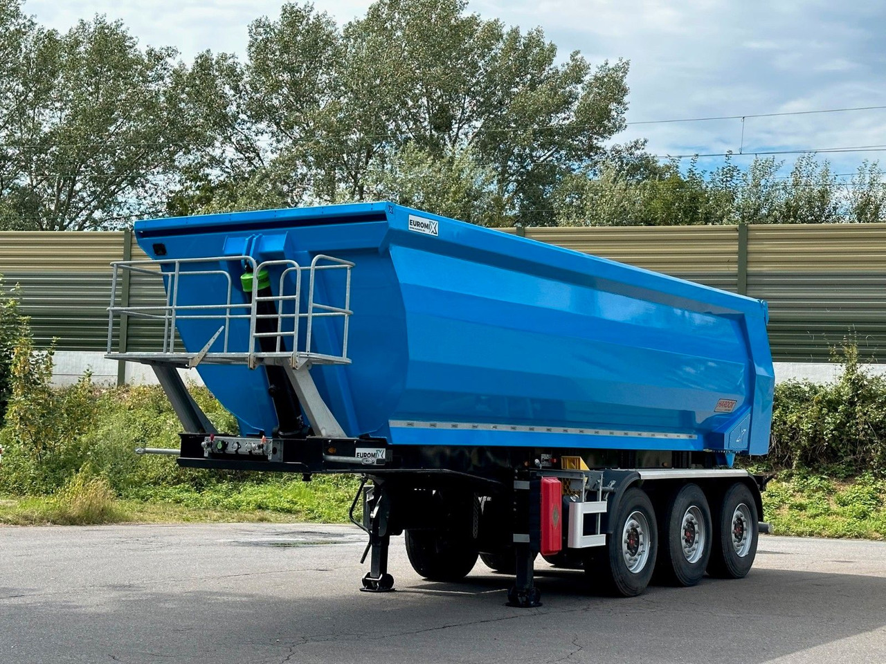 Semi-remorque benne EuromixMTP Halbschalen Auflieger 27m³  HARDOX