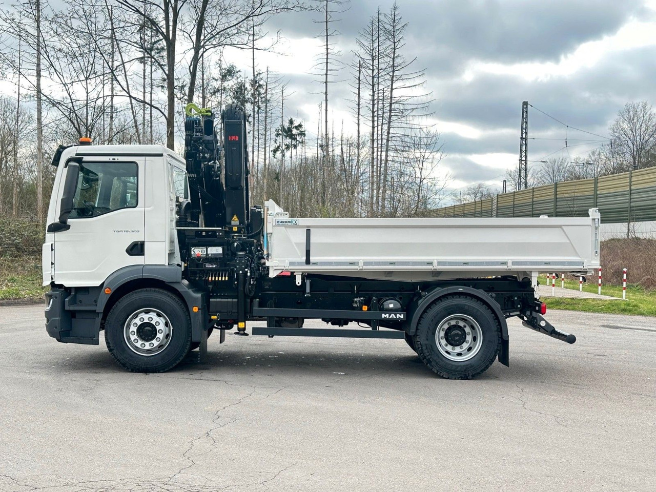 MAN TGM 18.320 4x2 Euro6e Hiab X-HiDuo 138DS-3 - Camion grue: photos 3 MAN TGM 18.320 4x2 Euro6e Hiab X-HiDuo 138DS-3 - Camion grue: photos 3