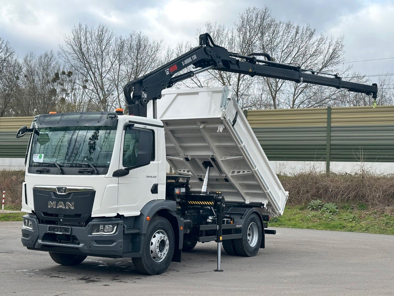 MAN TGM 18.320 4x2 Euro6e Hiab X-HiDuo 138DS-3 - Camion grue: photos 1 MAN TGM 18.320 4x2 Euro6e Hiab X-HiDuo 138DS-3 - Camion grue: photos 1