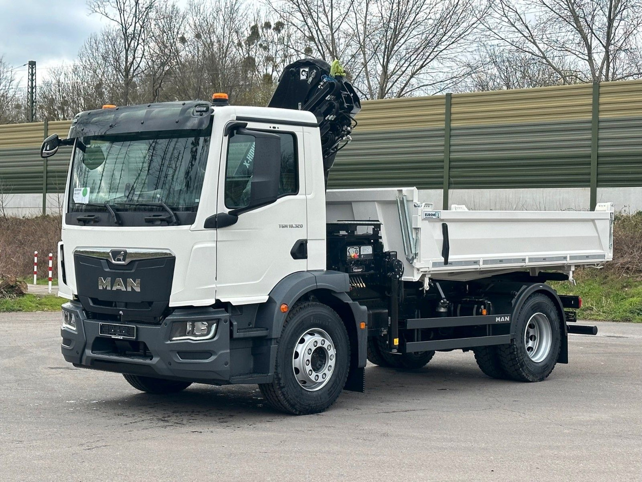 MAN TGM 18.320 4x2 Euro6e Hiab X-HiDuo 138DS-3 - Camion benne, Camion grue: photos 2 MAN TGM 18.320 4x2 Euro6e Hiab X-HiDuo 138DS-3 - Camion benne, Camion grue: photos 2