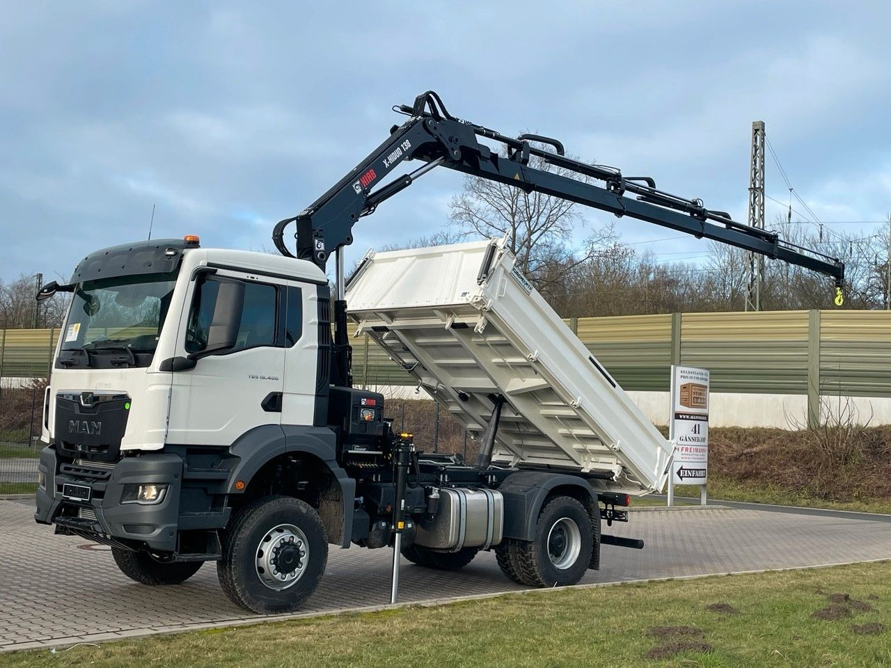 MAN TGS 18.400 TG3 4x4 Euro6e Hiab X-HiDuo 138DS-4 - Camion benne, Camion grue: photos 1 MAN TGS 18.400 TG3 4x4 Euro6e Hiab X-HiDuo 138DS-4 - Camion benne, Camion grue: photos 1