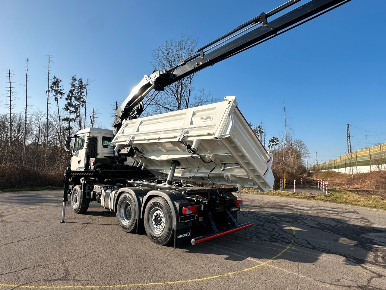 MAN TGS 28.440 6x4-4/3-Seiten- Kipper / Hiab 228-6 - Camion benne, Camion grue: photos 4 MAN TGS 28.440 6x4-4/3-Seiten- Kipper / Hiab 228-6 - Camion benne, Camion grue: photos 4