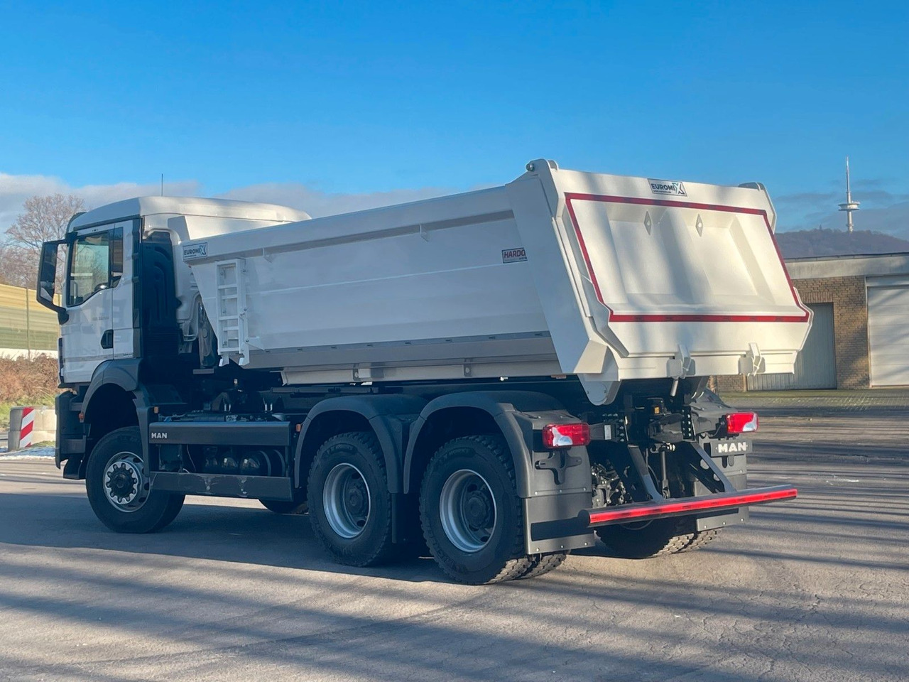 MAN TGS 33.440 6x6 /Euro6e Mulden-Kipper EuromixMTP - Camion benne: photos 4 MAN TGS 33.440 6x6 /Euro6e Mulden-Kipper EuromixMTP - Camion benne: photos 4