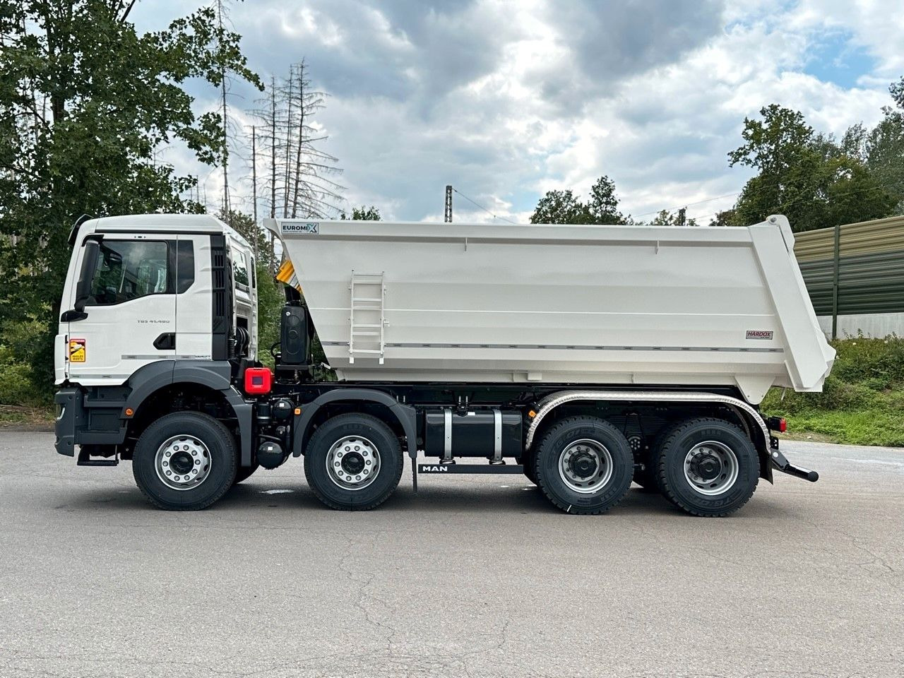 MAN TGS 41.440 8x4 EuromixMTP Mulden-Kipper - Camion benne: photos 4 MAN TGS 41.440 8x4 EuromixMTP Mulden-Kipper - Camion benne: photos 4