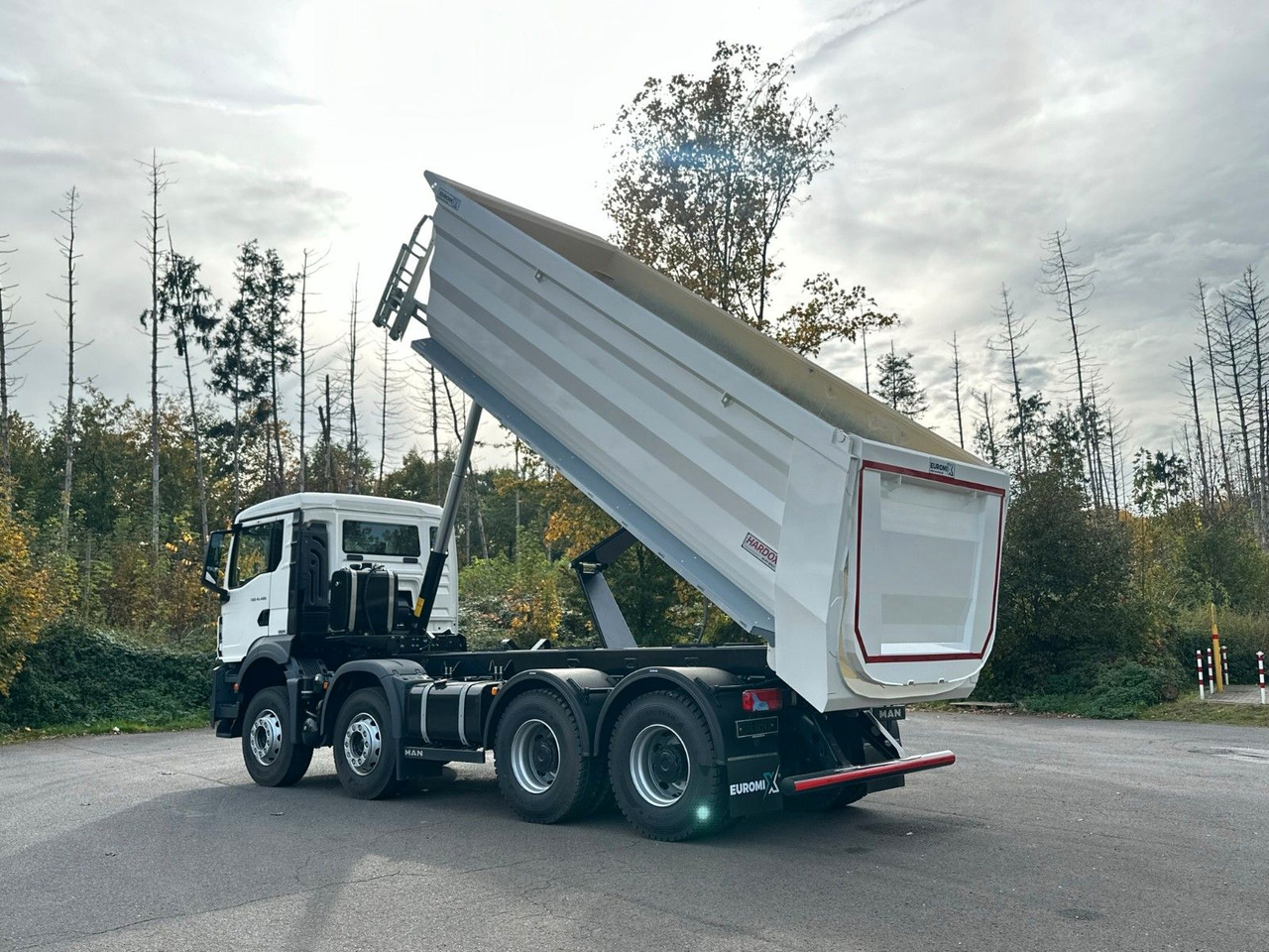 MAN TGS 41.520 BB 8X4 Euromix Retarder - Camion benne: photos 5 MAN TGS 41.520 BB 8X4 Euromix Retarder - Camion benne: photos 5