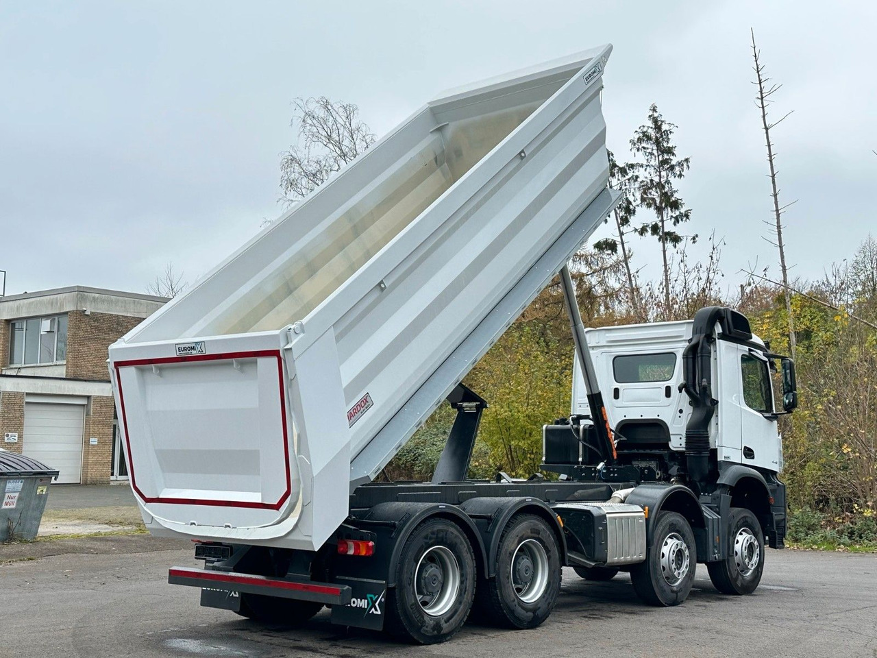 Camion benne Mercedes-Benz AROCS 5  4145 8X4  E6e  EuromixMTP 18m³ Kipper: photos 13