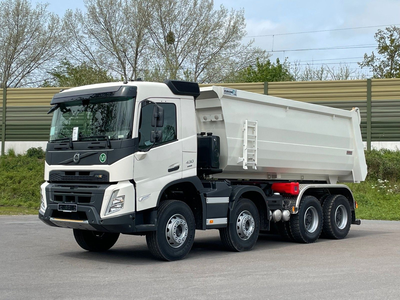 Volvo FMX 460 8x4 EuromixMTP EMK 20m³ Mulden Kipper - Camion benne: photos 1 Volvo FMX 460 8x4 EuromixMTP EMK 20m³ Mulden Kipper - Camion benne: photos 1