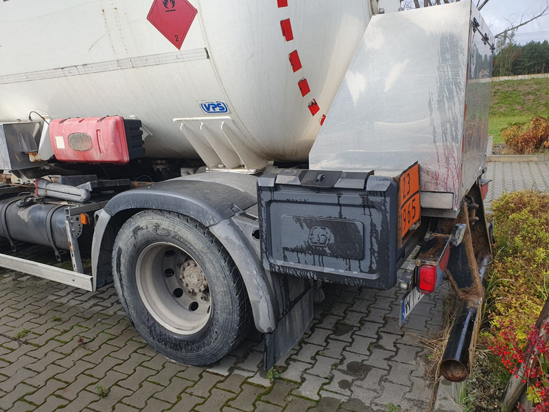 MAN TGM 18.250 4x2 15412 Liter Gas tank truck ID 2.170 - Camion citerne: photos 5 MAN TGM 18.250 4x2 15412 Liter Gas tank truck ID 2.170 - Camion citerne: photos 5