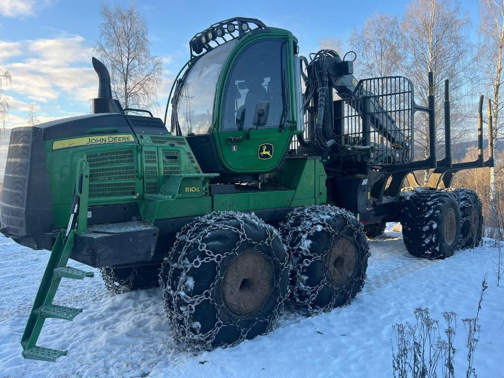 John Deere 1110 G - Porteur: photos 1 John Deere 1110 G - Porteur: photos 1