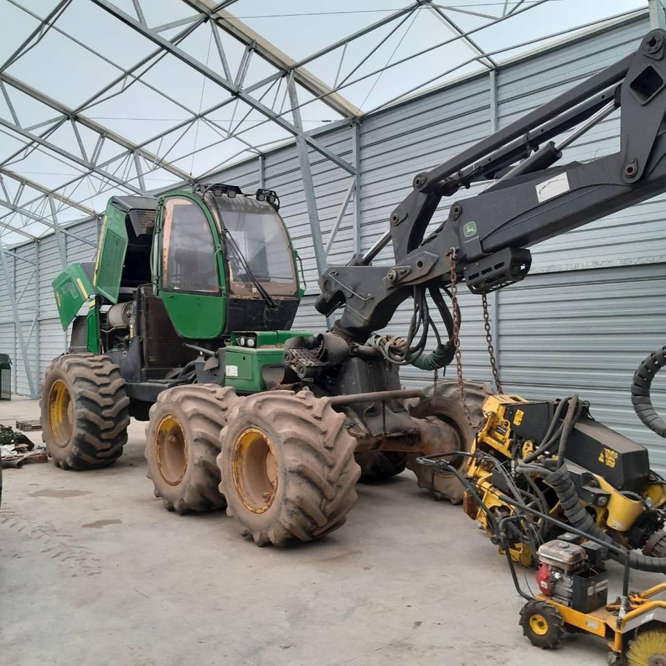 John Deere 1270 E - Abatteuse: photos 1 John Deere 1270 E - Abatteuse: photos 1