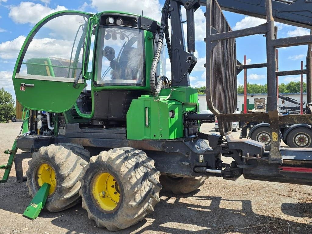John Deere 810 E - Porteur: photos 4 John Deere 810 E - Porteur: photos 4