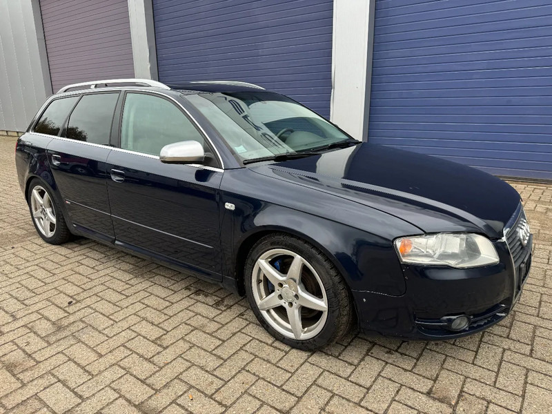 Audi A4 **3.0TDI V6-S-LINE** - Voiture: photos 3 Audi A4 **3.0TDI V6-S-LINE** - Voiture: photos 3