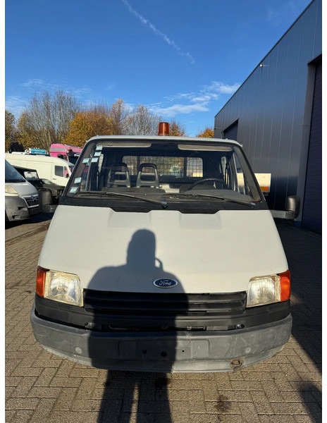 Ford Transit **BELGIAN ORIGINE-TIPPER** - Utilitaire benne, Utilitaire double cabine: photos 2 Ford Transit **BELGIAN ORIGINE-TIPPER** - Utilitaire benne, Utilitaire double cabine: photos 2