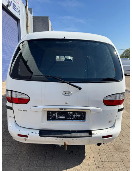 Hyundai H200 - Fourgon utilitaire: photos 5 Hyundai H200 - Fourgon utilitaire: photos 5