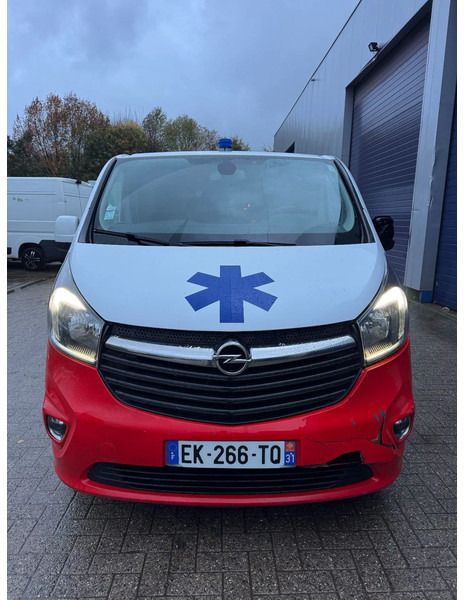 Opel Vivaro **AMBULANCE-RETTUNGSWAGEN** - Ambulance: photos 3 Opel Vivaro **AMBULANCE-RETTUNGSWAGEN** - Ambulance: photos 3