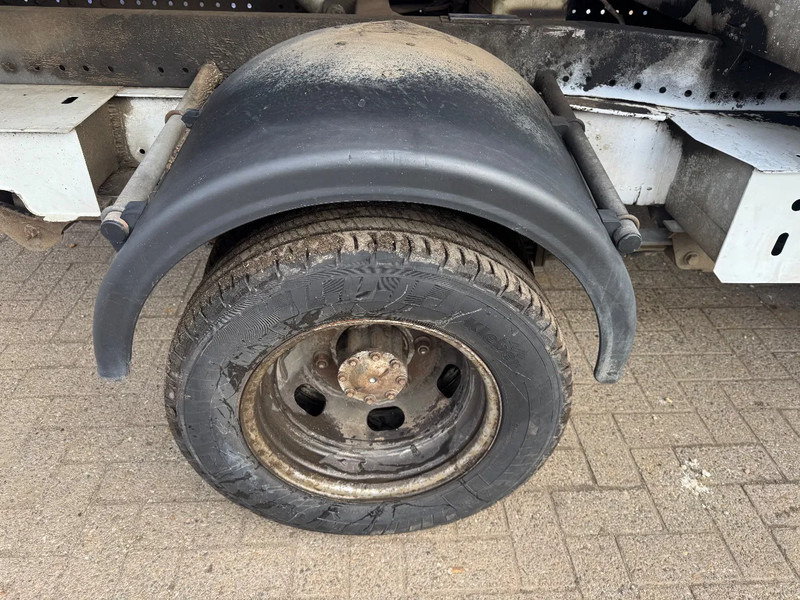 Renault Master **EURO 5-2300DCI** - Utilitaire benne: photos 5 Renault Master **EURO 5-2300DCI** - Utilitaire benne: photos 5