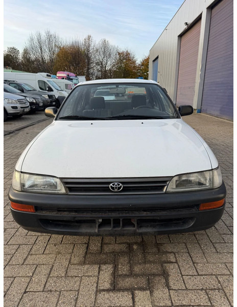 Toyota Corolla **BELGIAN CAR-VOITURE BELGE-TOPSHAPE** - Berline: photos 2 Toyota Corolla **BELGIAN CAR-VOITURE BELGE-TOPSHAPE** - Berline: photos 2