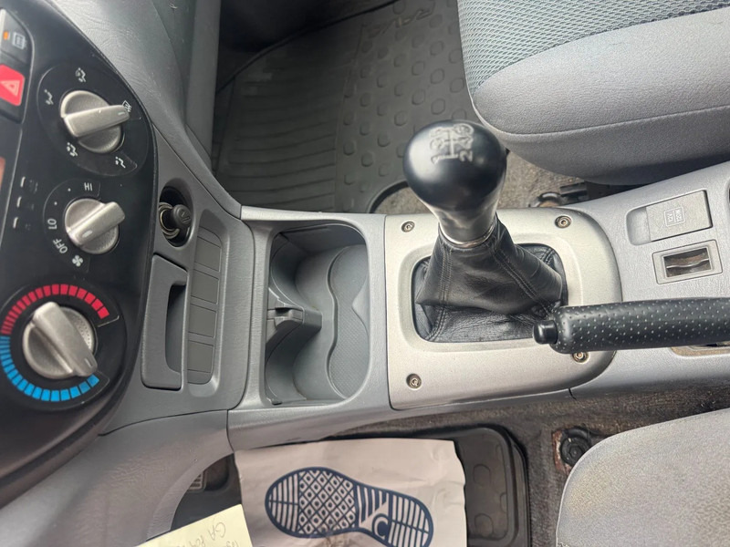 Voiture Toyota RAV4 **PETROL-AIRCO**: photos 12