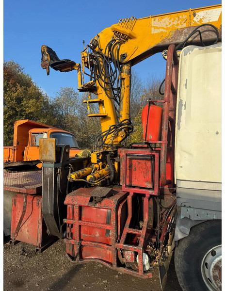 Renault Major 385 **6 CULASSE-A LAMES** - Tracteur routier: photos 4 Renault Major 385 **6 CULASSE-A LAMES** - Tracteur routier: photos 4