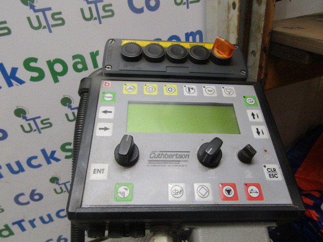 CUTHBERTSON GRITTER IN CAB CONTROL UNIT - Bloc de gestion pour Véhicule de voirie/ Spécial: photos 1 CUTHBERTSON GRITTER IN CAB CONTROL UNIT - Bloc de gestion pour Véhicule de voirie/ Spécial: photos 1