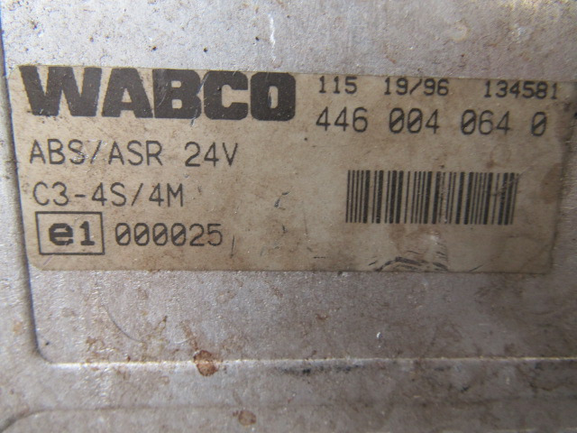 DAF 75 WABCO ABS ECU P/NO 446 004 064 0 - Bloc de gestion pour Camion: photos 2 DAF 75 WABCO ABS ECU P/NO 446 004 064 0 - Bloc de gestion pour Camion: photos 2