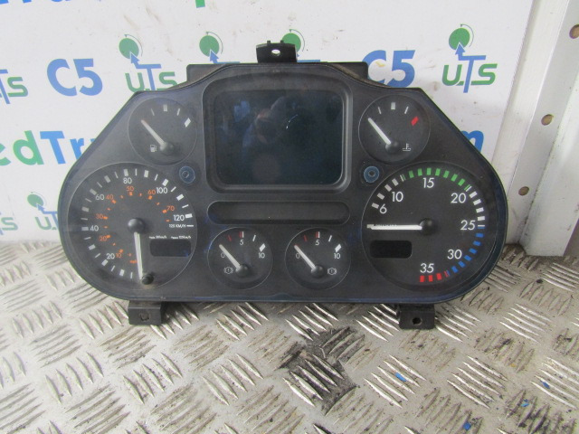 DAF CF65 CLOCK CLUSTER 1372055 - Cabine et intérieur pour Camion: photos 1 DAF CF65 CLOCK CLUSTER 1372055 - Cabine et intérieur pour Camion: photos 1