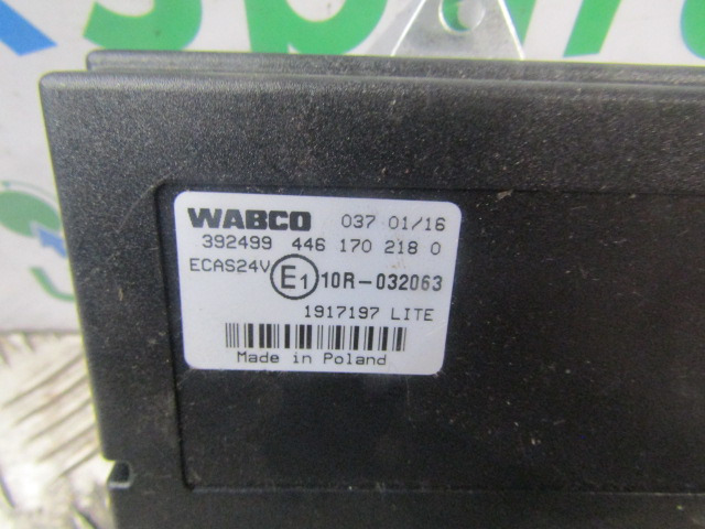 DAF LF 220 EURO 6 ECAS ECU WABCO P/NO 4461702180/ DAF NO 1917197 - Bloc de gestion pour Camion: photos 2 DAF LF 220 EURO 6 ECAS ECU WABCO P/NO 4461702180/ DAF NO 1917197 - Bloc de gestion pour Camion: photos 2