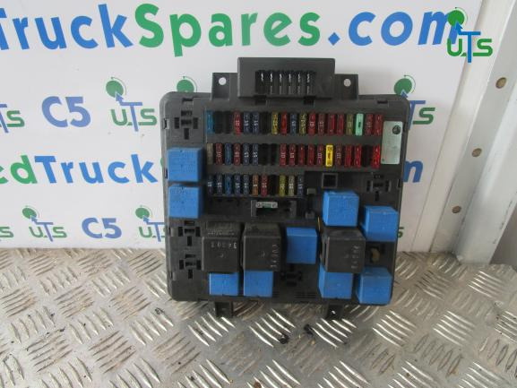 DAF LF 45 FUSEBOARD - Système électrique pour Camion: photos 1 DAF LF 45 FUSEBOARD - Système électrique pour Camion: photos 1
